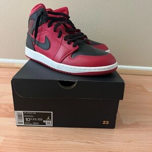 Nike Air Jordan 1 Mid - Red and Black